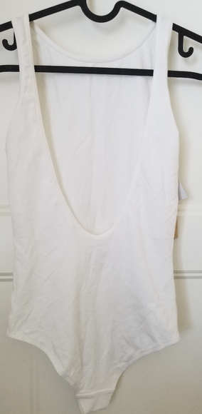Aritizia white Intent bodysuit XS - Picture 2 of 4